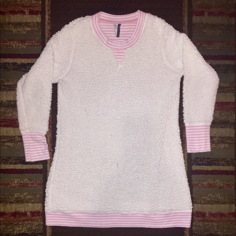 Woman’s Top Size M